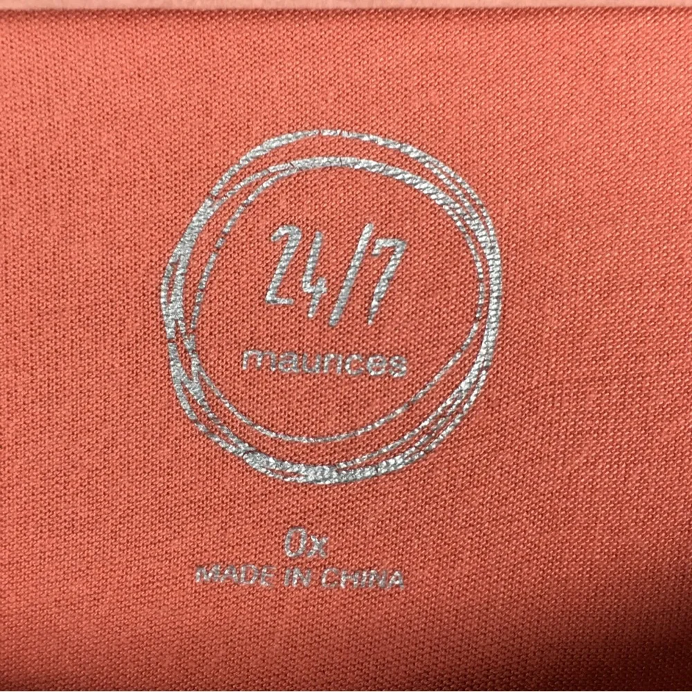 Maurices Women's 24/7 Peach Short Sleeve Tee Size OX With Old Navy Floral Scarf - Picture 2 of 12